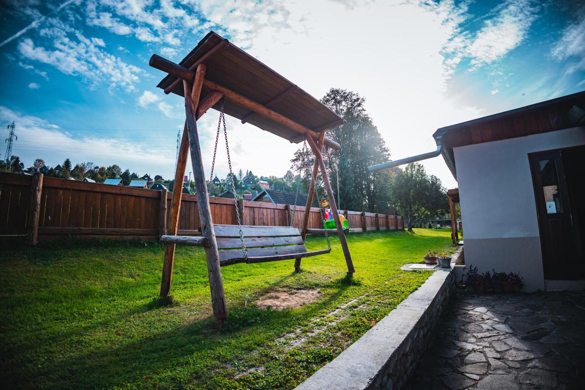 Eden Guest House Brezno Luaran gambar